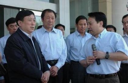 你半个朋友圈的微商，都在跪求河南这个6000人的“小破村”？