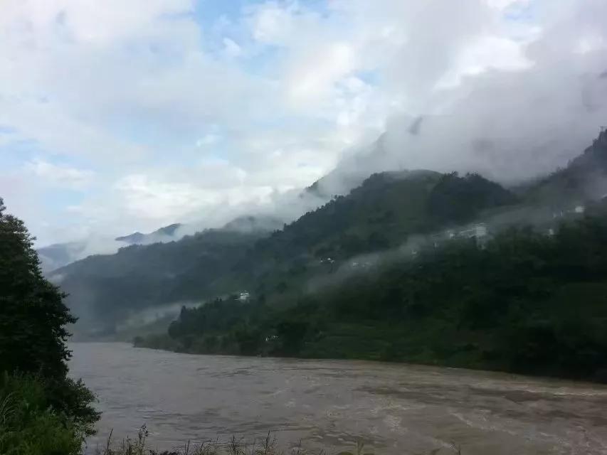 贡山到福贡几个小时,福贡到贡山有班车吗