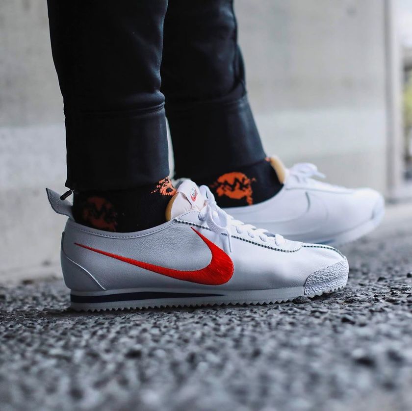 nike正式推出的第一款运动鞋,nike系列不同logo