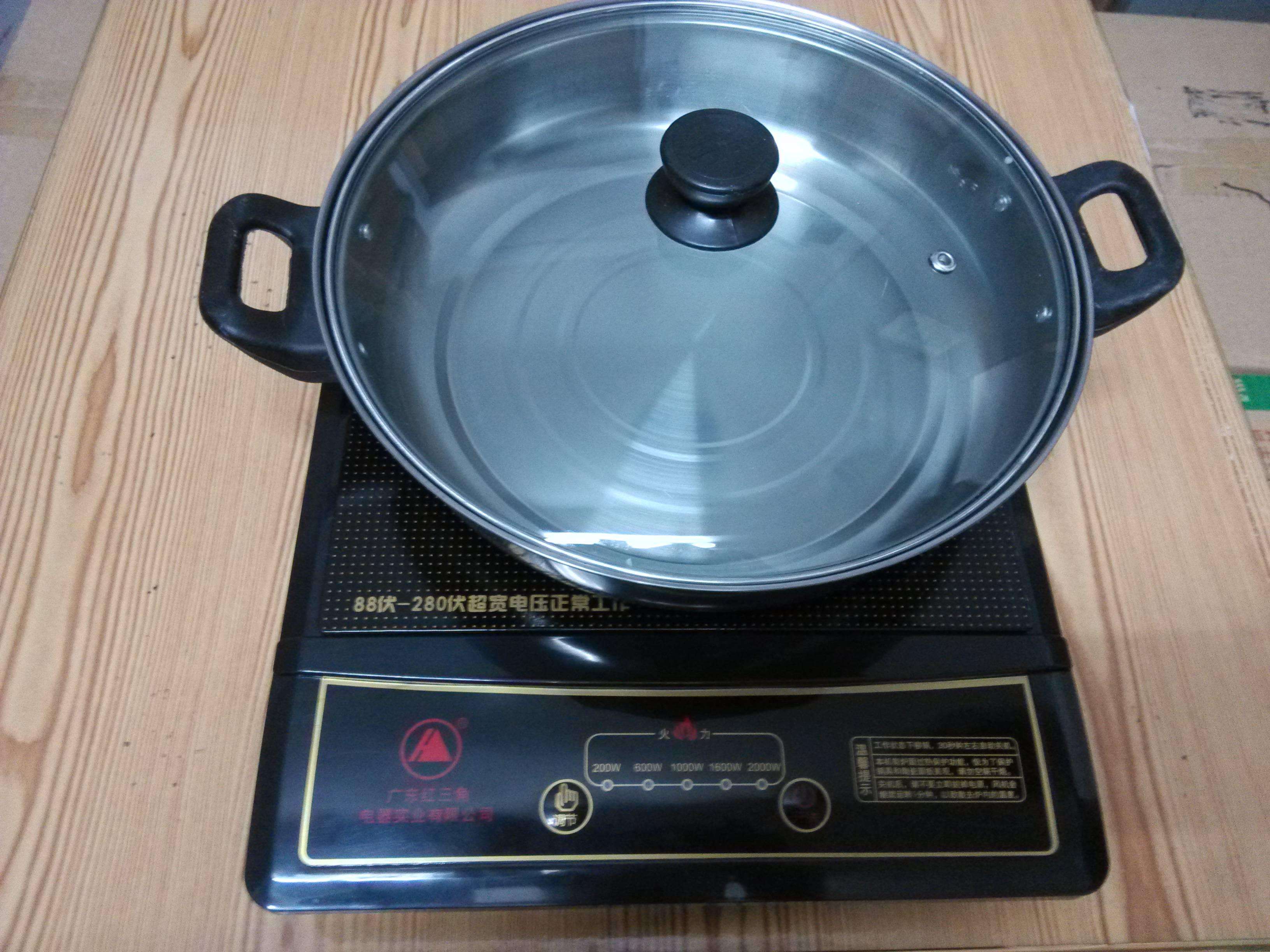 美的电磁炉wh2202故障代码,电磁炉显示e2故障代码是哪里坏了