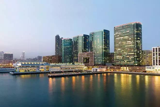 像彩色水果糖一样的香港,让人心动