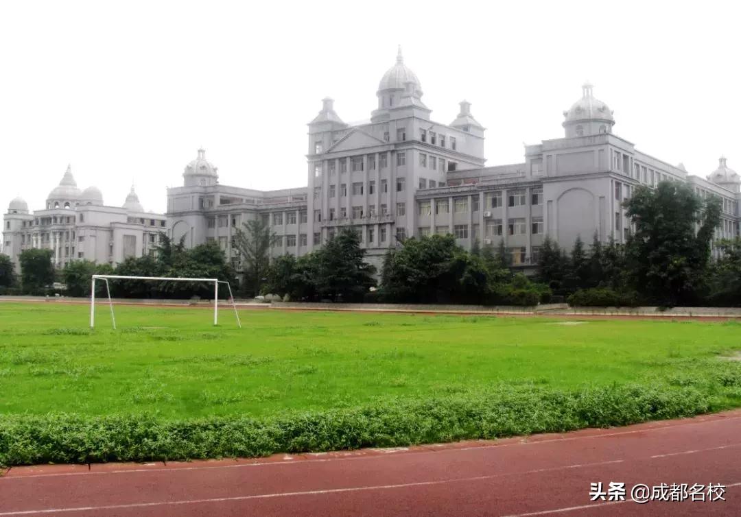 一所好学校，藏不住！成都石室外语学校的家长，深情为学校代言！