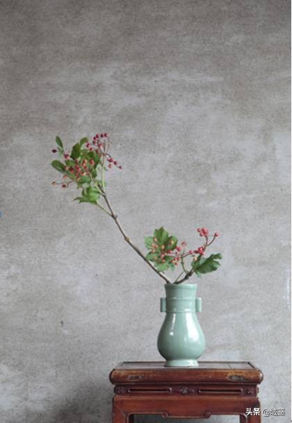 “一花一世界”：古瓷插花，小天地里有大文章