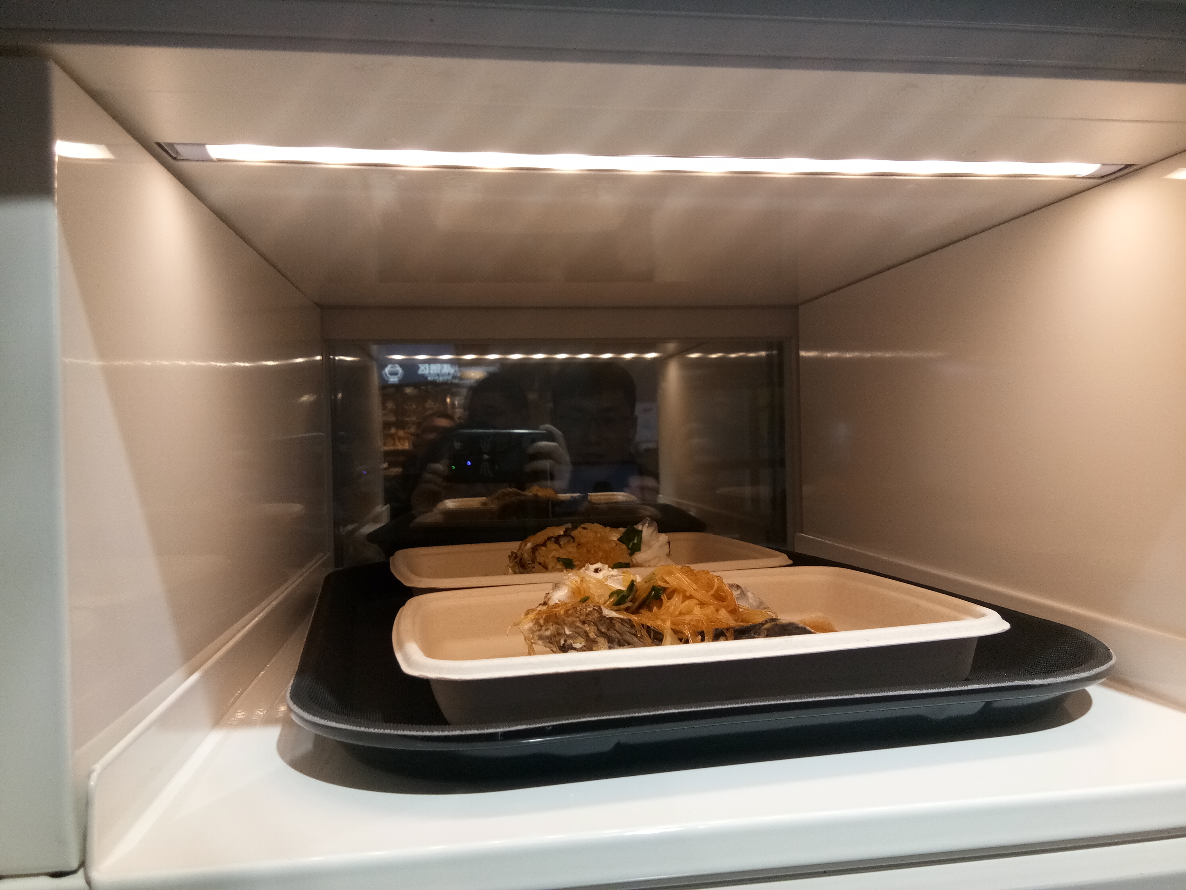 青岛盒马鲜生大拇指店,盒马鲜生火爆店铺