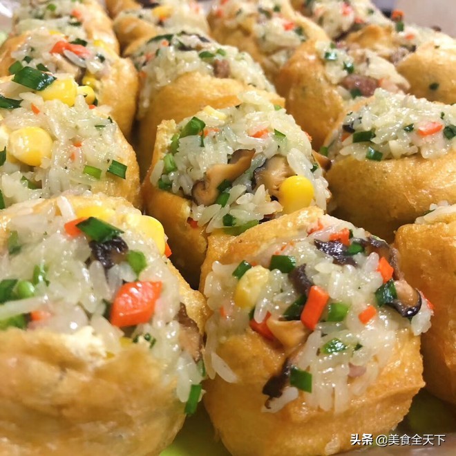 米饭加入豆泡里，做成客家糯米豆腐酿，好吃的很，方法在这拿走吧