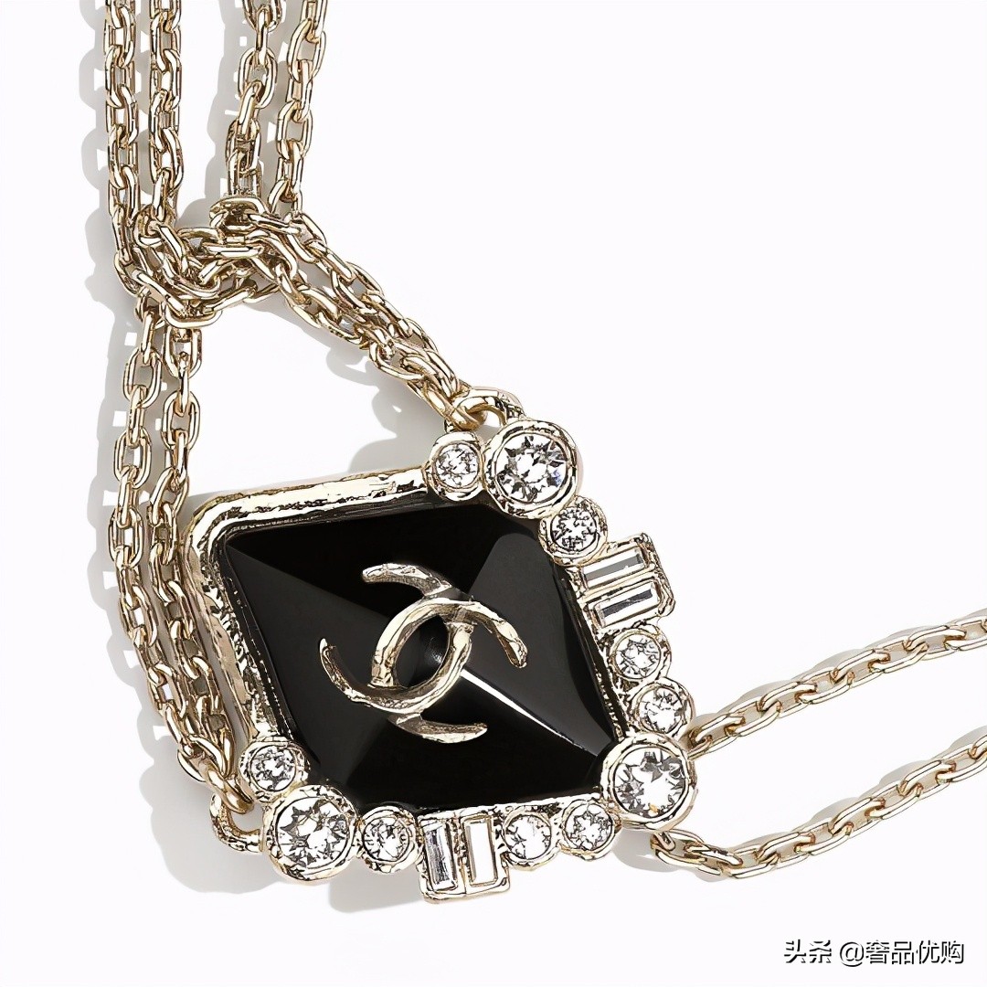 chanel首饰设计,chanel新款金色
