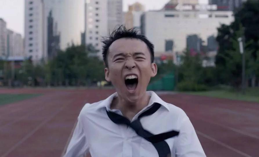 高考考砸了读二本还是复读,高考失利读三本还是复读