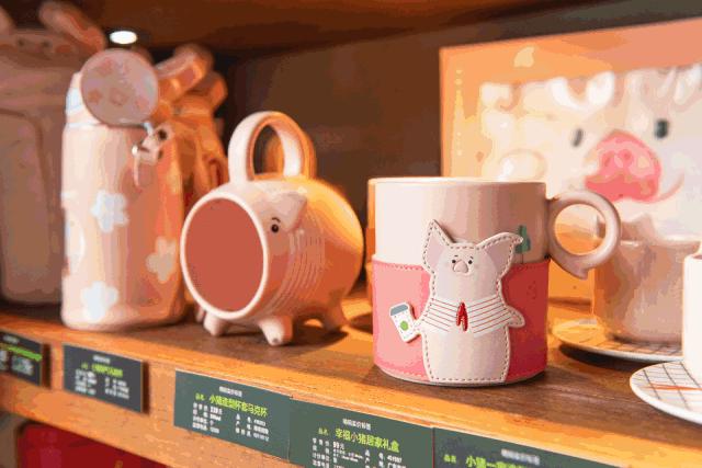 星巴克膳魔师施华洛世奇,星巴克和施华洛世奇联名款杯子