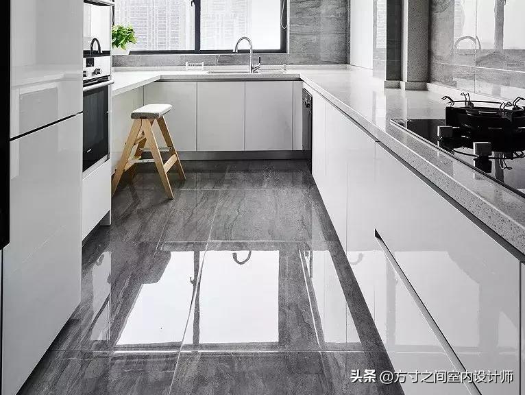 对于家，我觉得应该是除了工作外，最应该花心思的地方