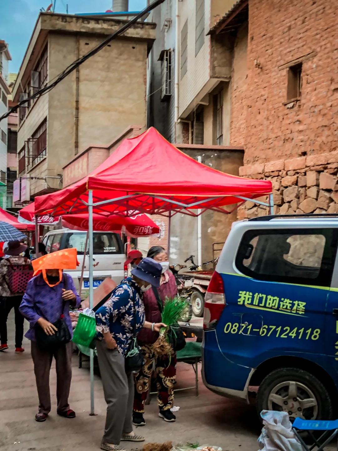 每逢周天，昆明人都喜欢来这里赶街！你去过吗？