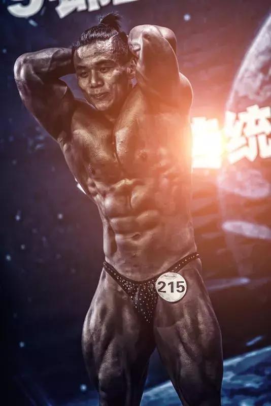 一健成名健身教练现状,一健成名老板多大了