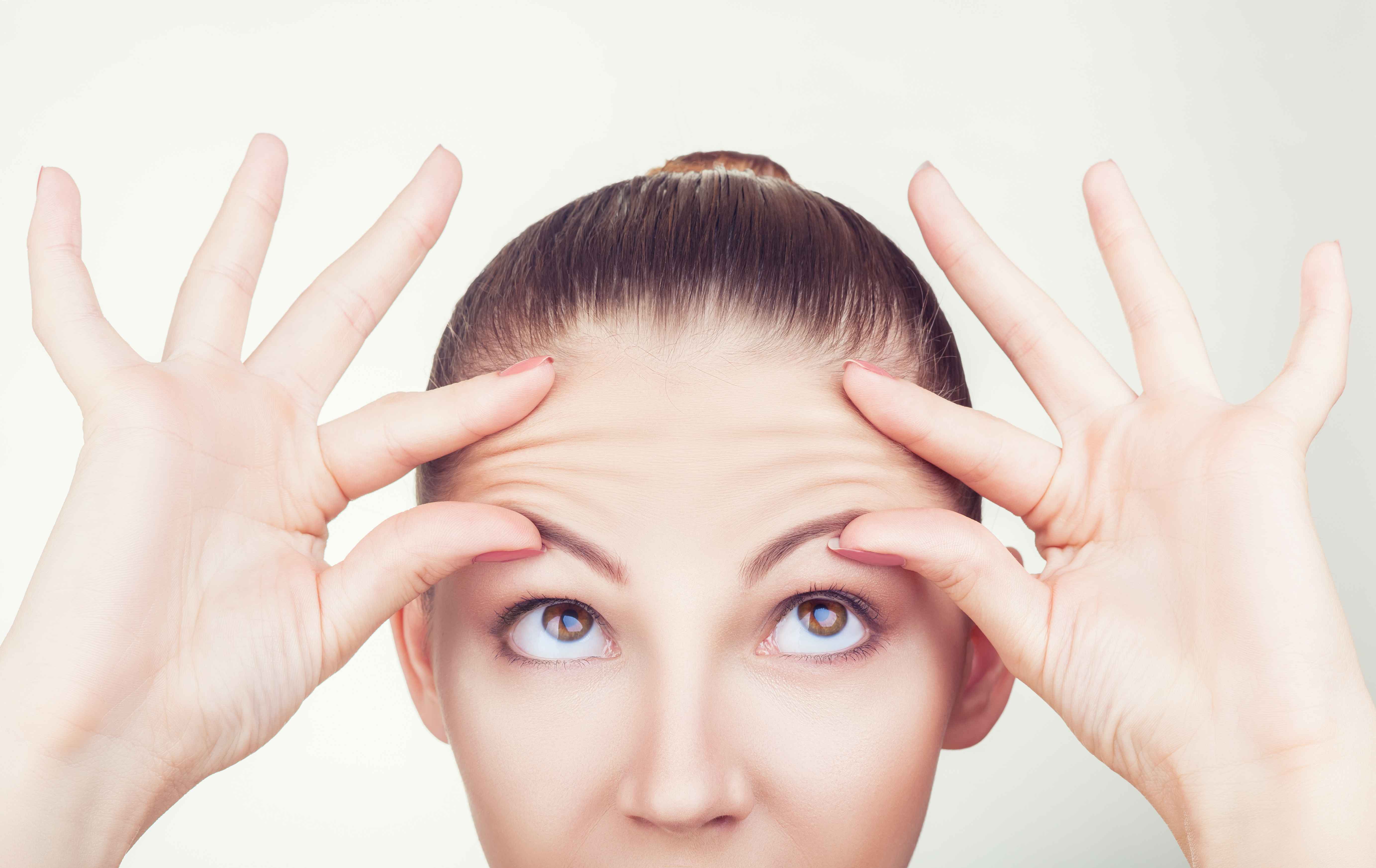 抬头纹很显老不要惯着它,法令纹抬头纹川字纹哪个更显老