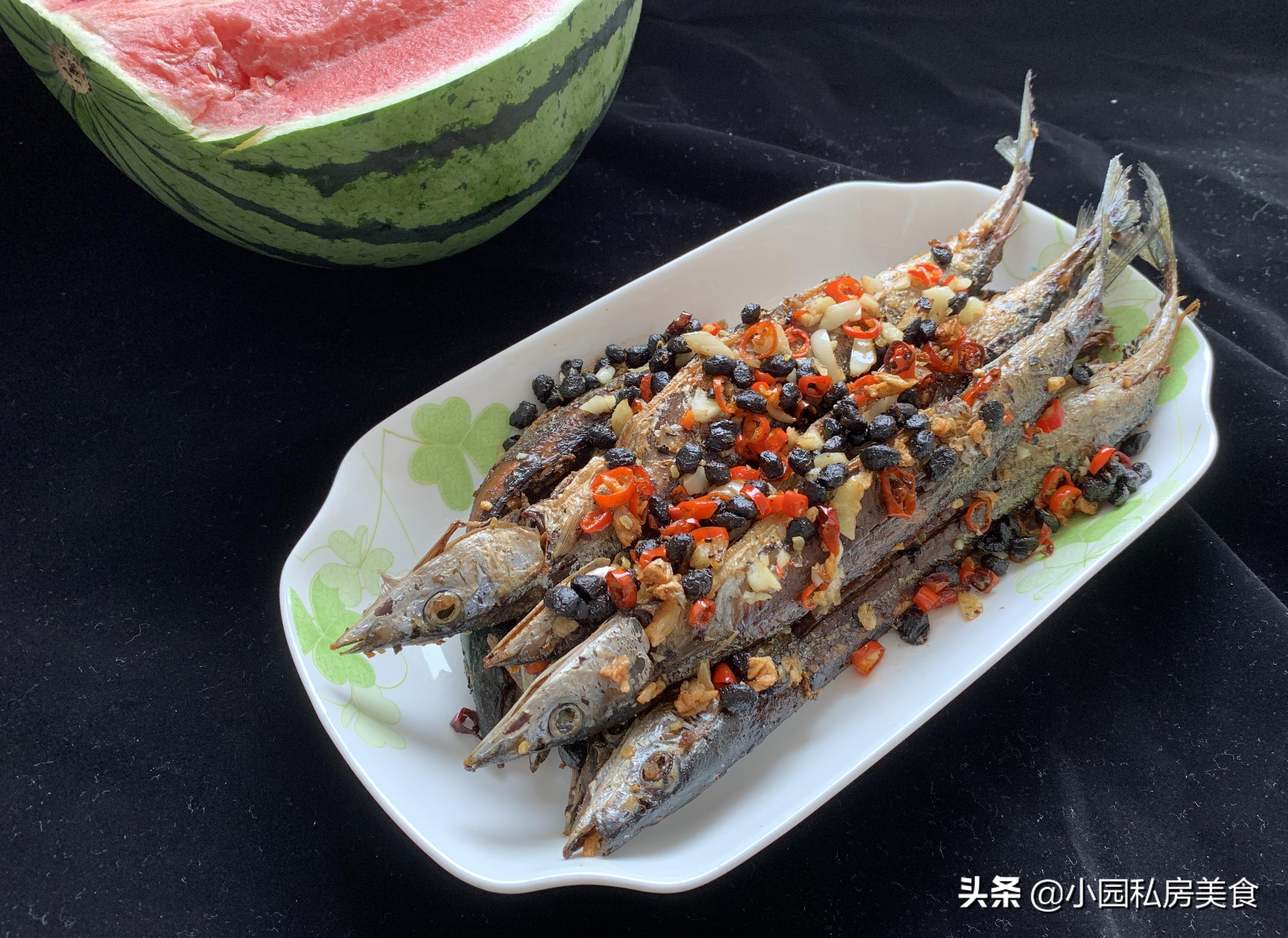 香煎秋刀鱼干煎教程,香煎秋刀鱼视频