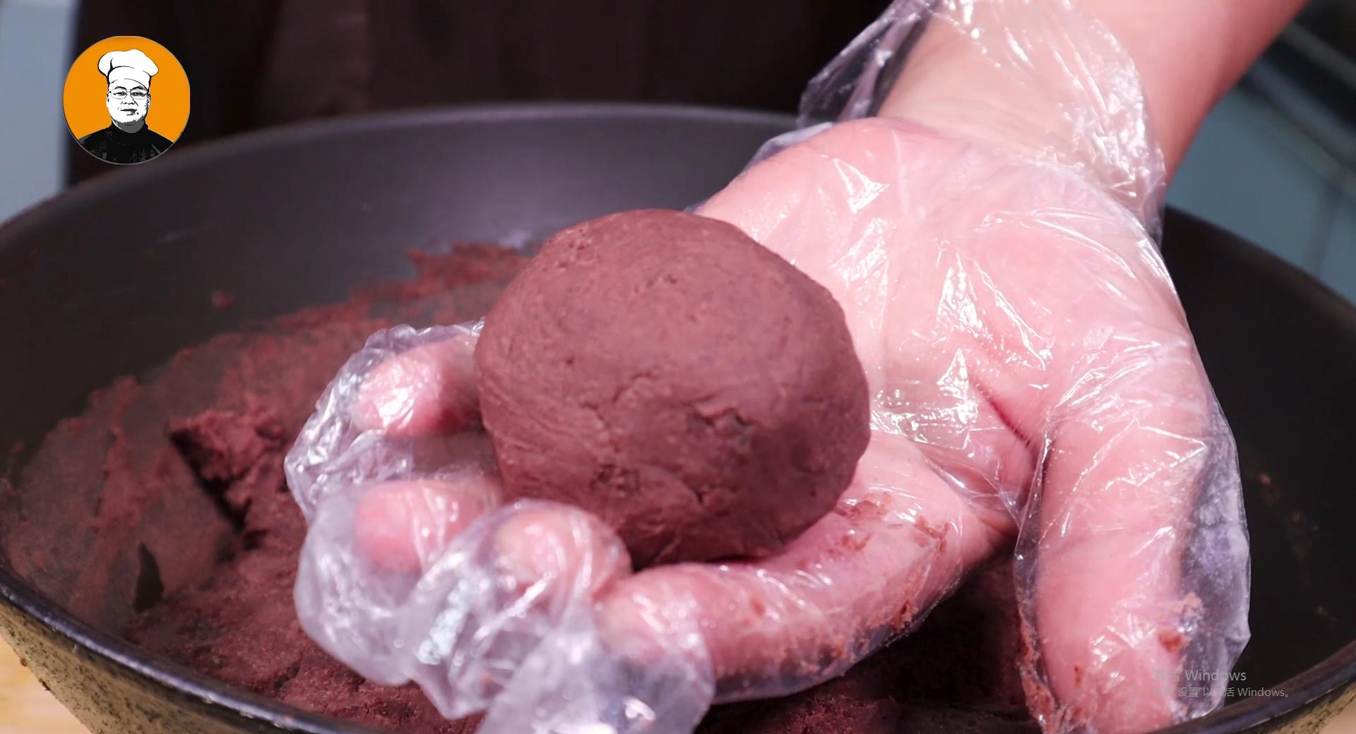 红豆沙月饼口感香甜细腻老少皆宜,怎样制作细腻的红豆沙不用破壁机