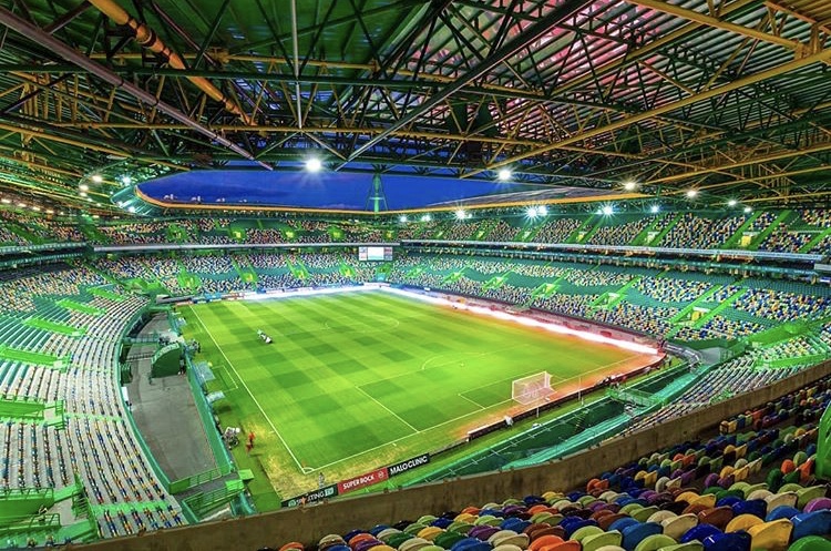 c罗足球生涯介绍,足球c罗的传奇之路