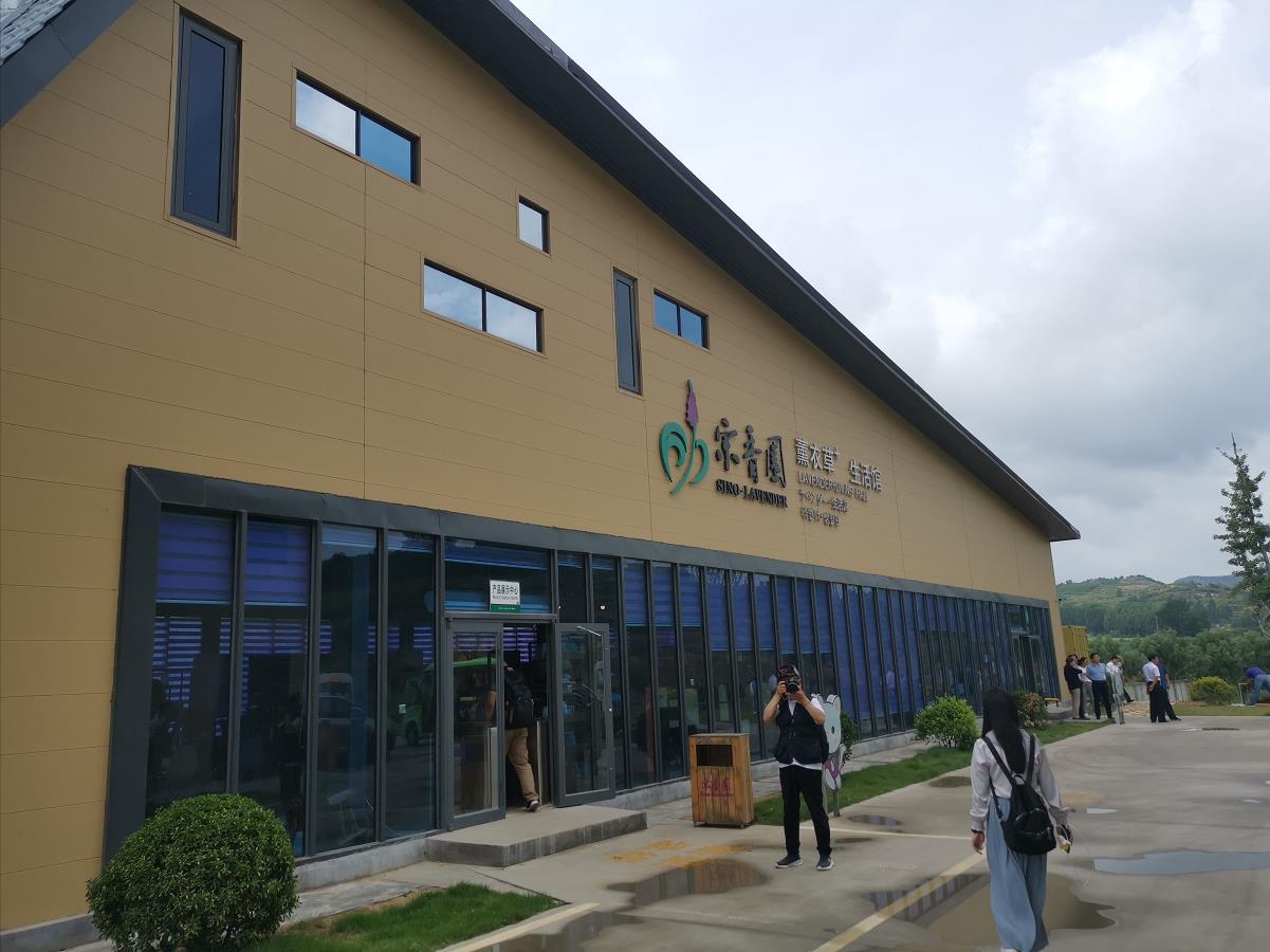 娼嶅潑鐢佃鍙伴煩鏅撶劧,闊╂檽鐒舵綅鍧婁富鎸佷汉