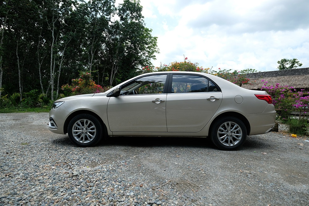 人生的第一台汽车？试驾吉利远景家族