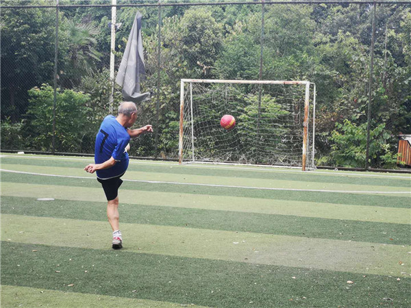 70后大叔的退休生活,重庆70岁大叔日常训练