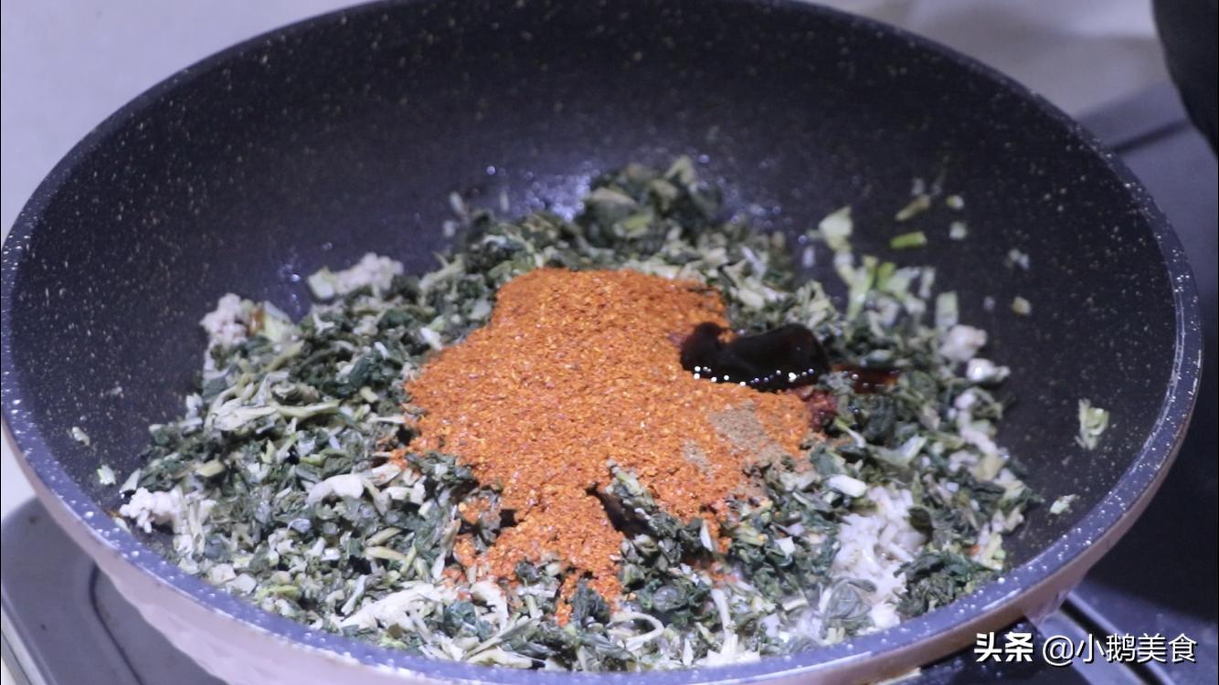 手把手教你蒸包子，方法简单详细，包子松软不塌陷，新手一看就会