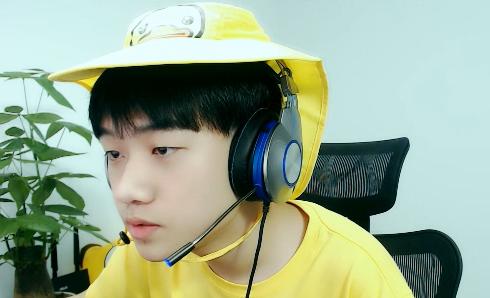 晚玉儿童节大胆表白不求人！不求人一个字回应他对晚玉的“感情”