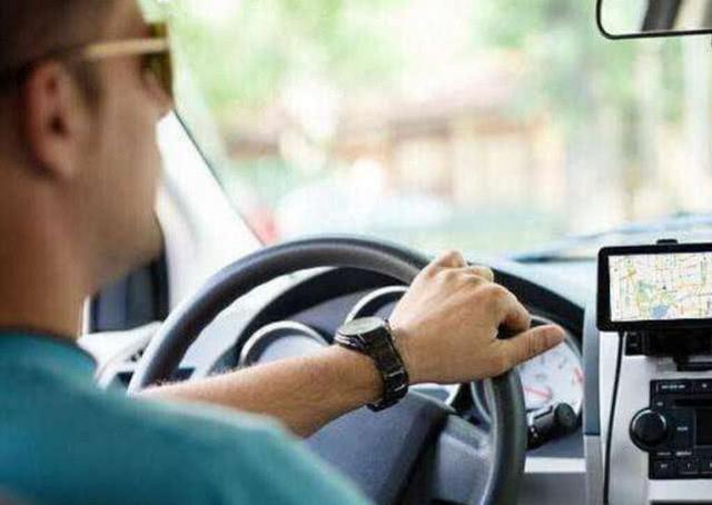 滴滴司机一天十几块钱,滴滴车主一天多少流水才能赚到钱