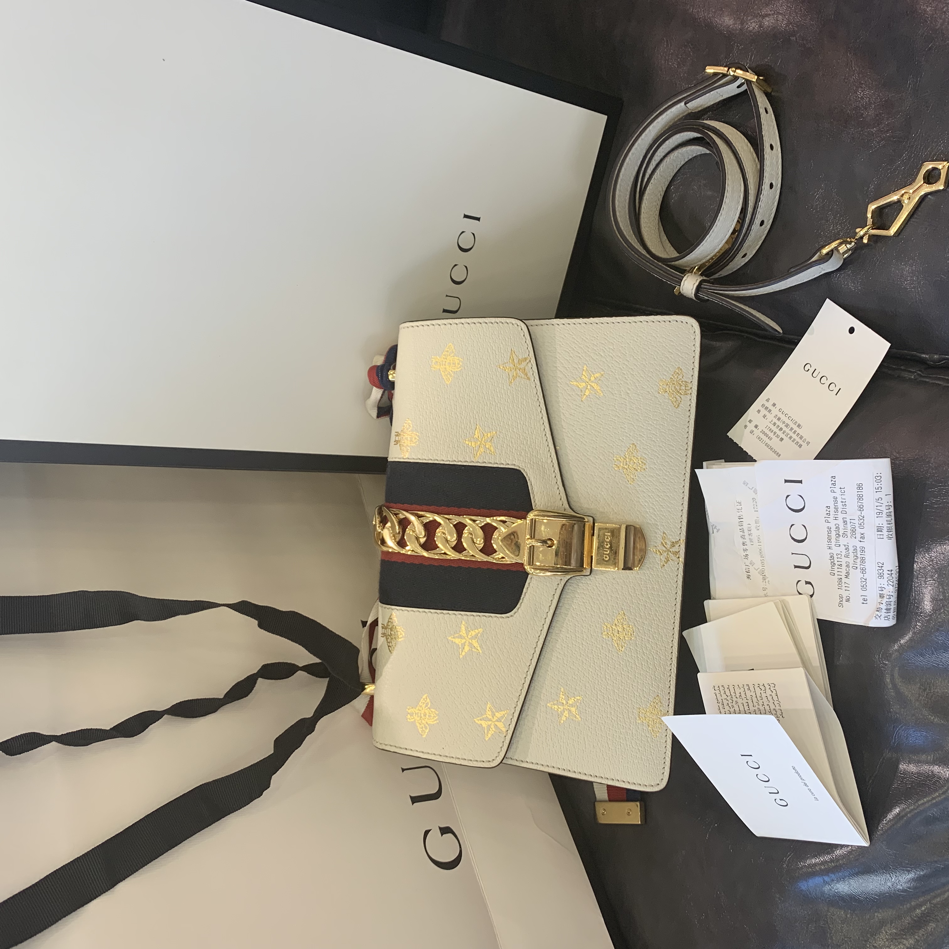 奢侈品防尘袋值钱,奢侈品的原装盒子和袋子需要吗