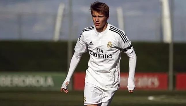 皇马天才回归完整视频,皇马20岁天才横空出世