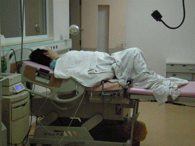 女性分娩时真的都需要“剪下面”吗？妇产科医生说了实话，别错过