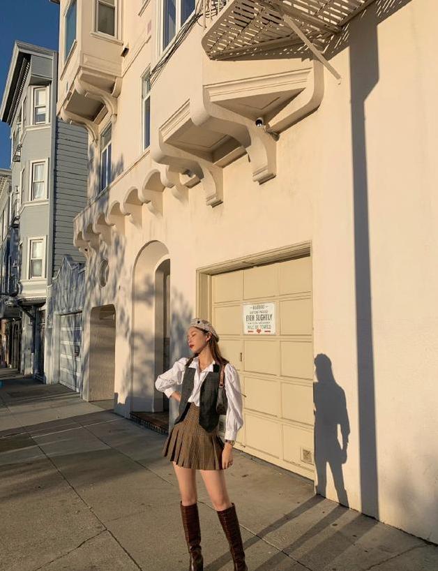 枫叶适合什么颜色的衣服,红叶穿什么颜色衣服好看