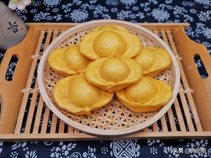 玉米面元宝馒头的简单做法,元宝馒头怎么做蒸出来才好看