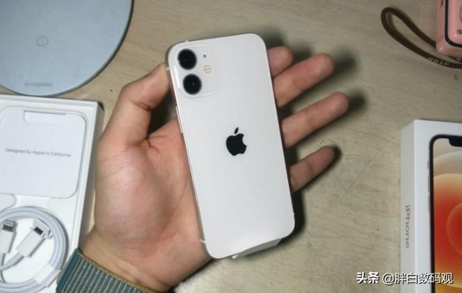 目前市面上屏幕最薄的手机,目前屏幕小性价比超高的手机