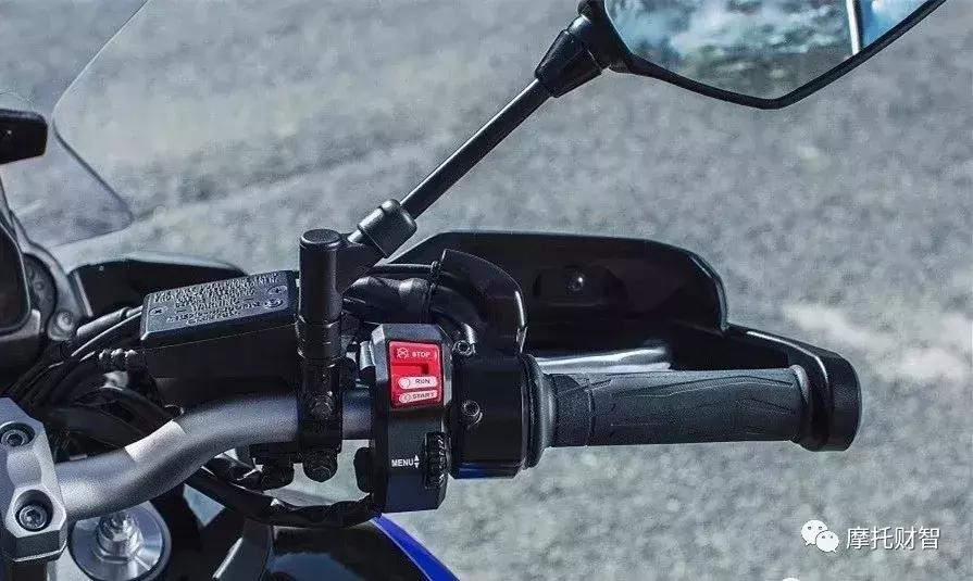 雅马哈tracer900gt对比宝马xr1000,雅马哈tracer900gt是自动挡吗