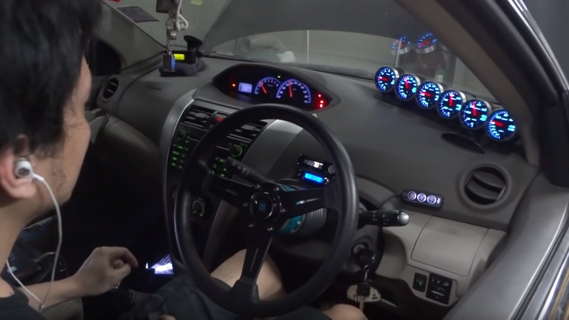 泰国风骏皮卡低趴改装,泰国丰田皮卡改装低趴