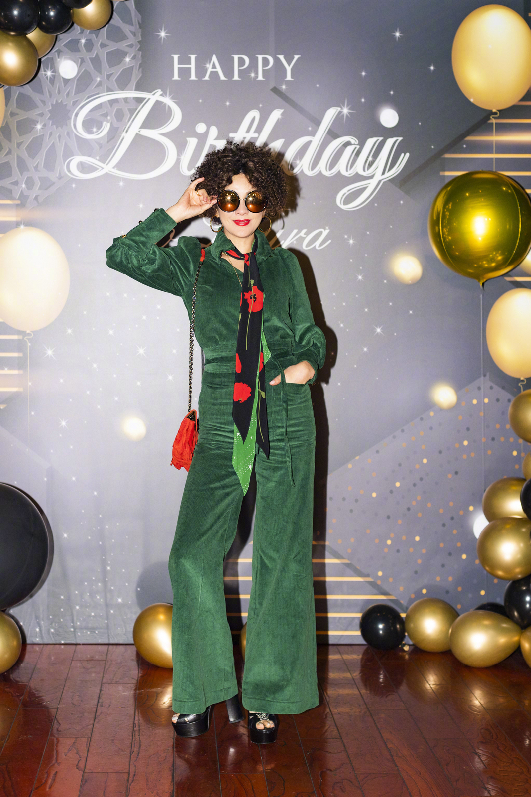 51岁刘嘉玲穿牛仔背带裤 (刘嘉玲同款连体牛仔裤)