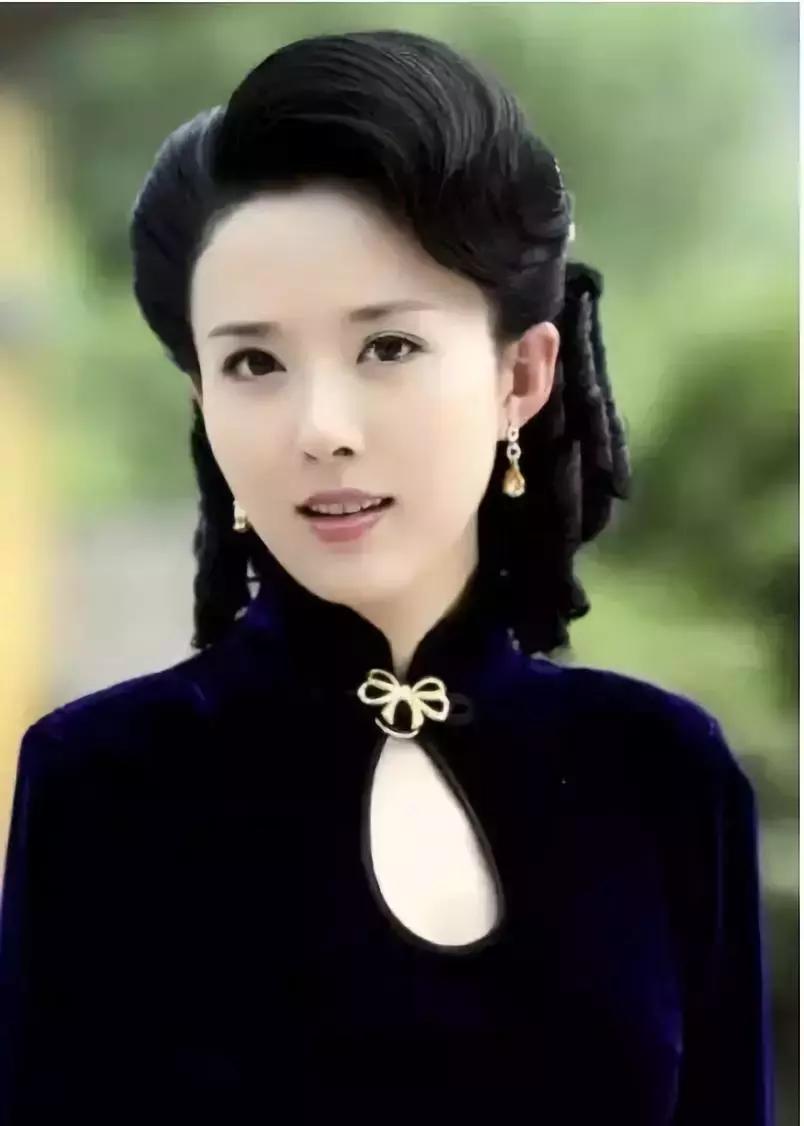 旗袍的倾国倾城,旗袍女人一种倾国倾城的美