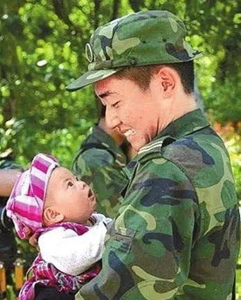 汶川地震十二周年如今依然泪目,汶川地震这些英雄值得被铭记