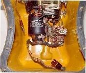 隐藏在海上船只不起眼角落的小黄盒，细数能救命的长波和短波电台