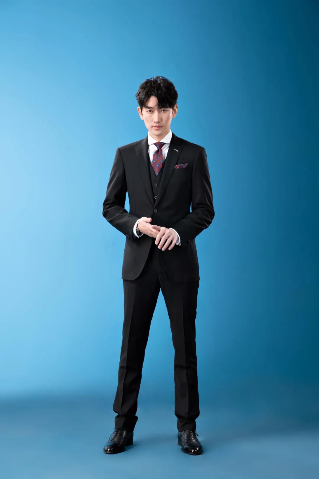 教你如何正确打理你的西装,久不穿的西装怎么打理