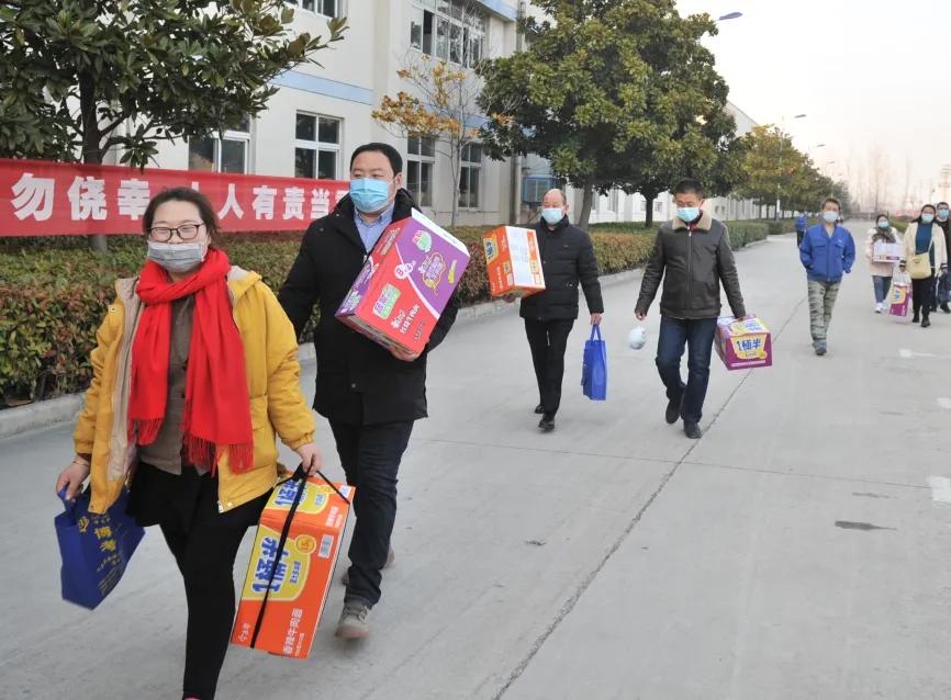 节后收心归位有序复工复产,铆足干劲抓复工奋力实现开门红