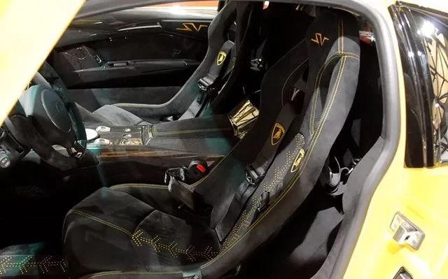 麦格纳真皮座椅是真皮的吗,真皮座椅和真皮座套的区别