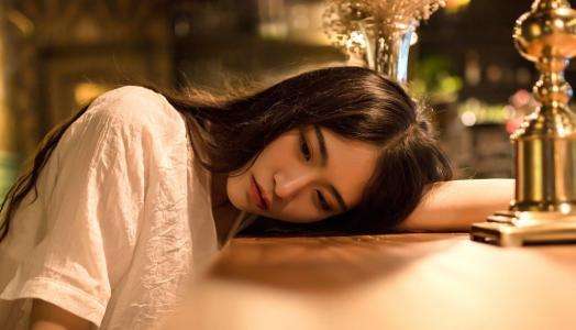 帮男友洗了两年衣服,手都脱皮了,妈妈却骂我廉价