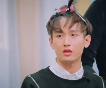 琉璃被浇开水大结局,琉璃让成毅爆火了吗