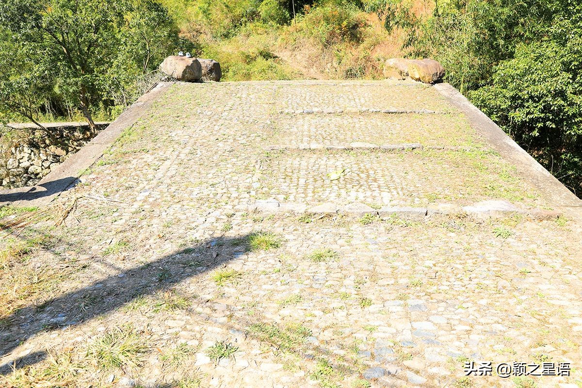 宁波的香格里拉，宁波小九寨，都是网络炒作的力量