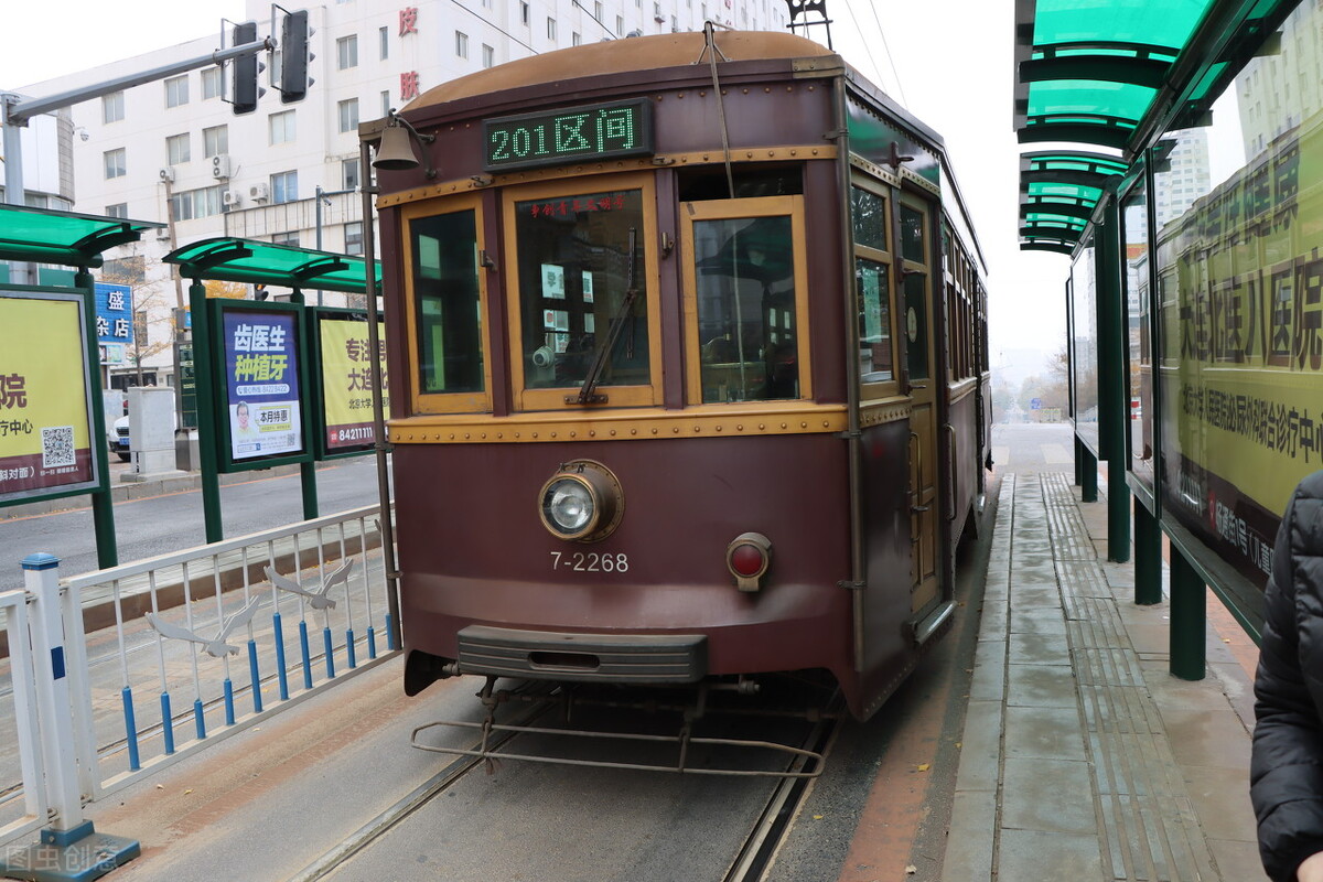 这座海滨小城的特点是什么,适合养老的海滨小镇