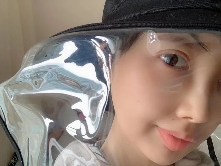 香港女明星癌症治愈 (香港女歌手抗癌八年放弃治疗)