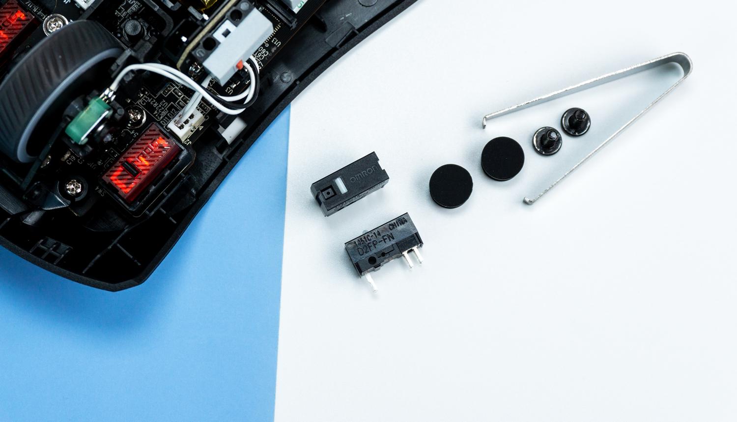 游戏宅理想桌面,电竞头戴式耳机rog棱镜s