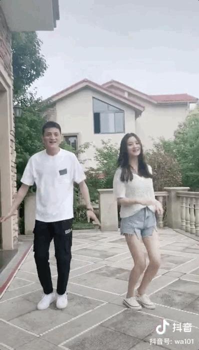 从美食博主到生活博主,百万粉丝的美食博主年收入