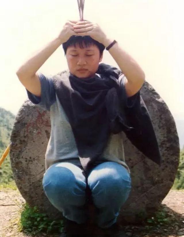 李娜出家前的心酸历史,李娜出家前的最后一首歌青藏高原