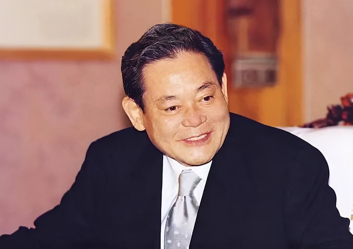 韩国最有钱的财阀李健熙,韩国三星财阀家族成员李健熙