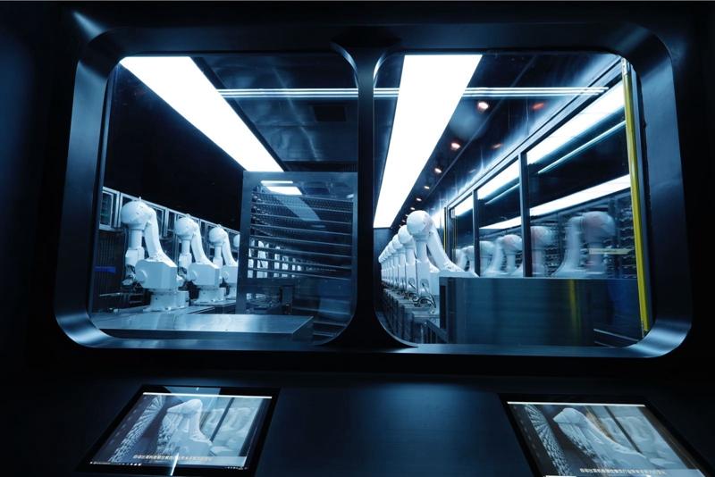 网红火锅店火爆网红探店不排队,无人自助火锅的创新点